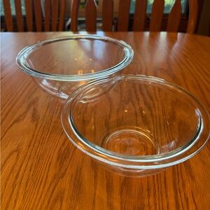 Set of 2 Vintage Clear Glass Pyrex Mixing Bowls